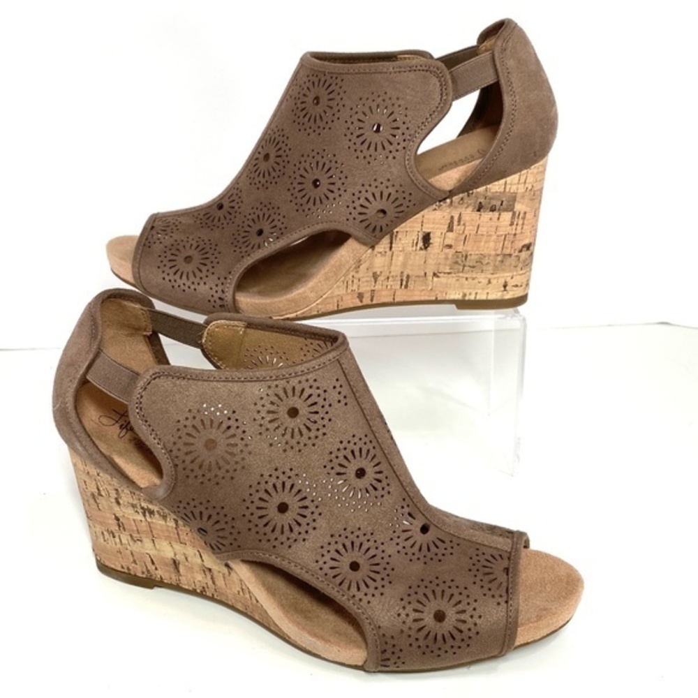 Life Stride Peep Toe Cork Wedge Sandal Hinx Floral Mushroom size 11 NWOB